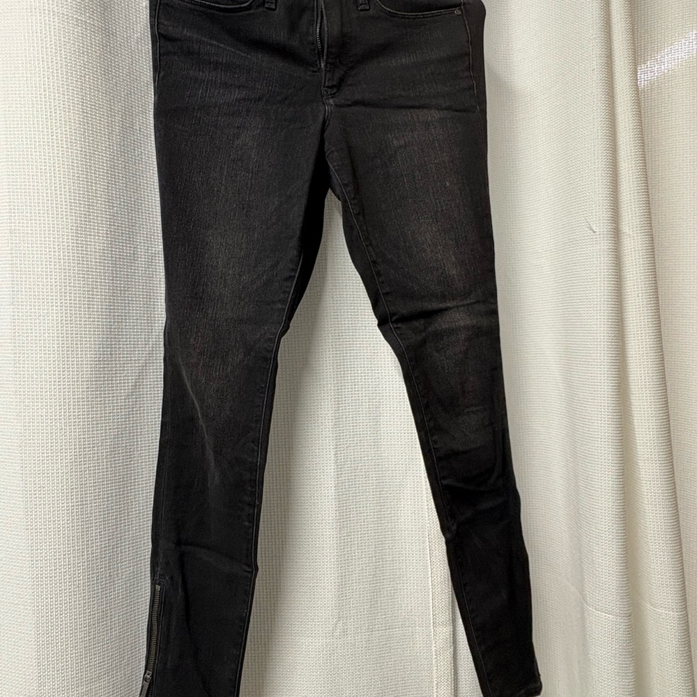 Athleta Black Skinny Jeans with Zipper at ankles